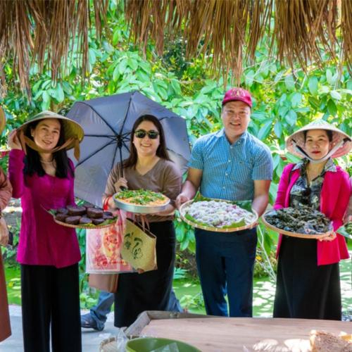 Trải Nghiệm Làm Bánh Tại Tuấn Tường – Gắn Kết, Thú Vị Và Đậm Chất Miền Tây