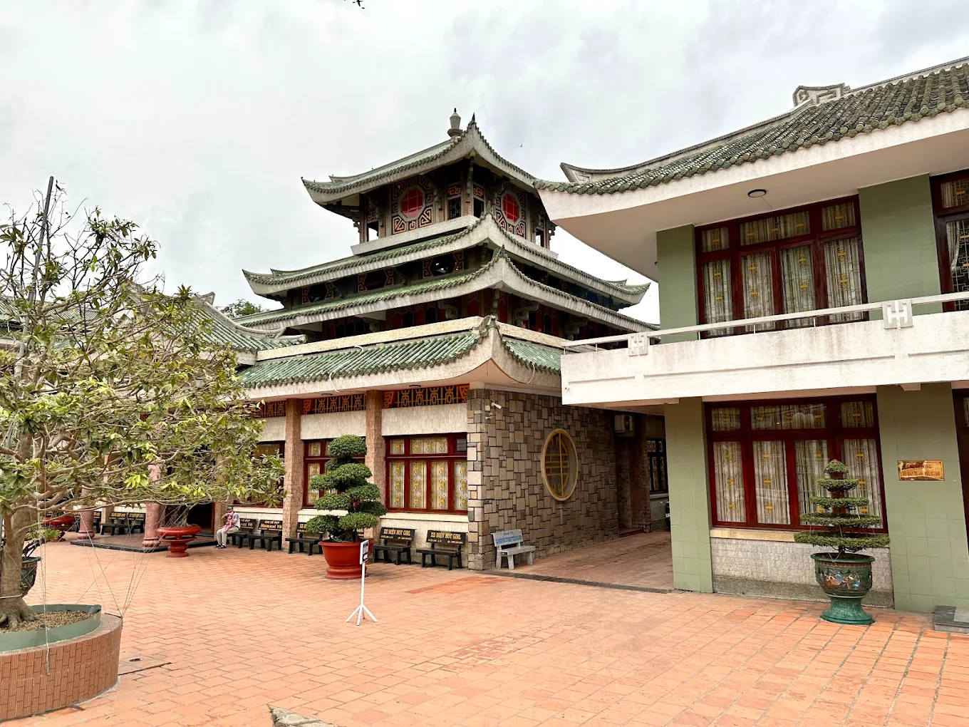 Miếu Bà Chúa Xứ Núi Sam