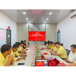 2. Nguồn nhân lực